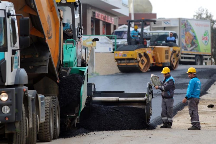 Oba'da asfalt çalışmaları başladı