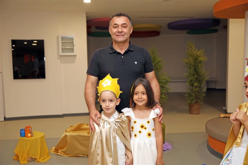 Alanya Belediyesi Kreş ve Çocuk Akademisi ilk mezunlarını verdi