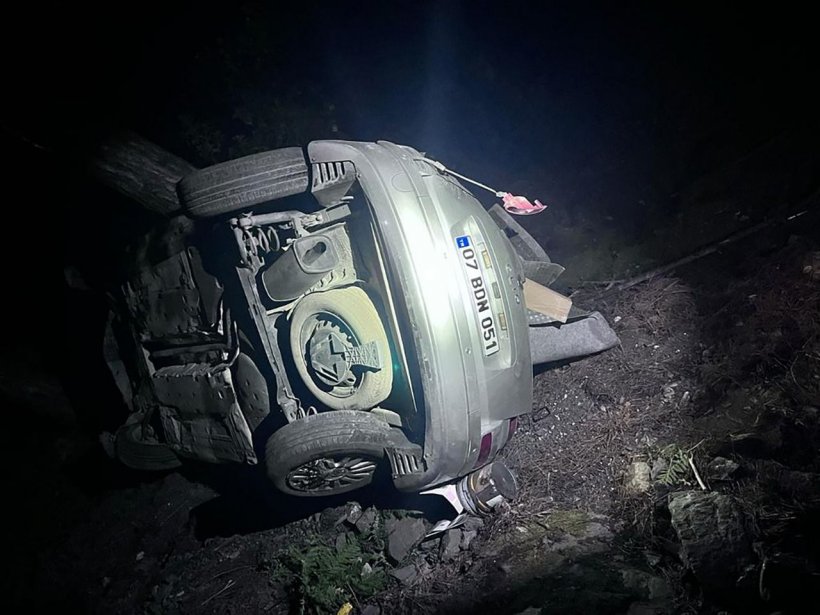 Alanya'da araç uçurumdan yuvarlandı: 1 çocuk hayatını kaybetti