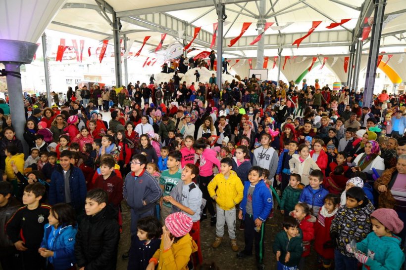 Manavgat Belediyesi'nin KAR-NE şenliğine yoğun ilgi