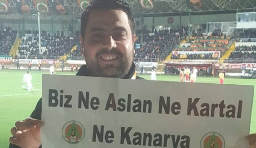 Alanyaspor-Galatasaray maçında şaşırtan pankart!