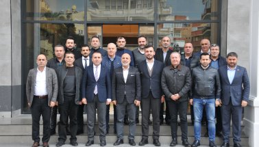 Alanyaspor yönetimi, AKP'yi ziyaret etti