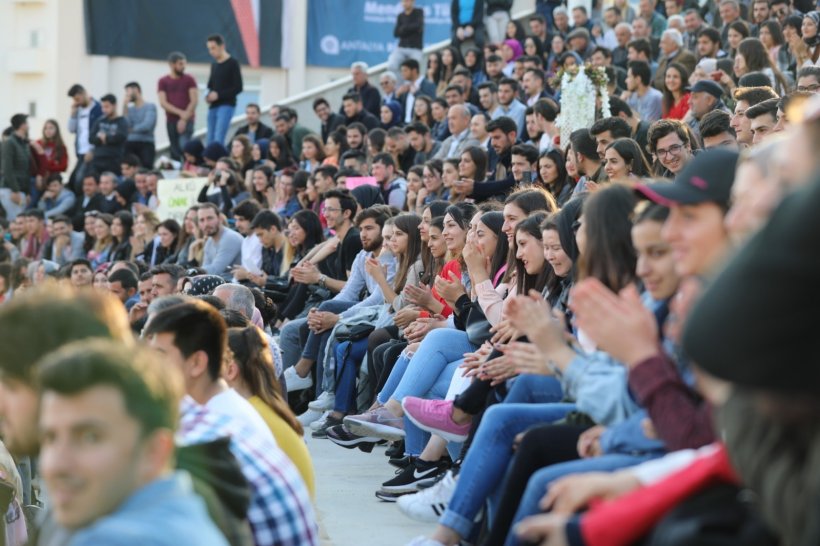 ALKÜ Kampüsünde Bakan Çavuşoğlu, Yücel ve Diriliş Ertuğrul şovu