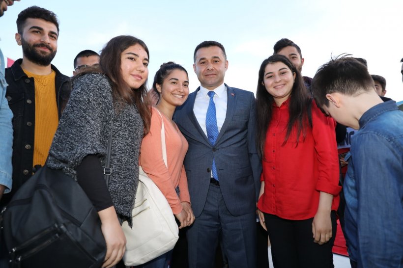 ALKÜ Kampüsünde Bakan Çavuşoğlu, Yücel ve Diriliş Ertuğrul şovu