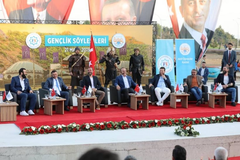 ALKÜ Kampüsünde Bakan Çavuşoğlu, Yücel ve Diriliş Ertuğrul şovu