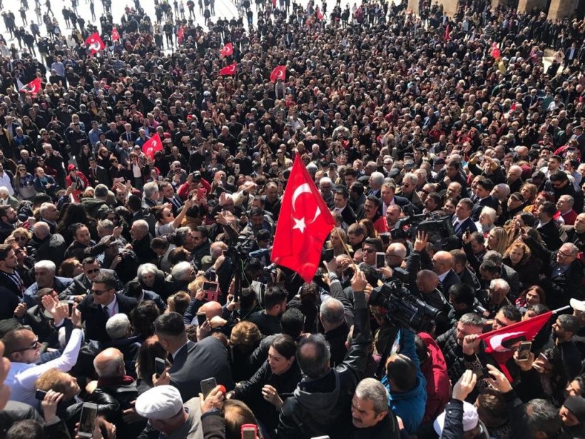 Ekrem İmamoğlu ilk ziyaretini Anıtkabir'e yaptı