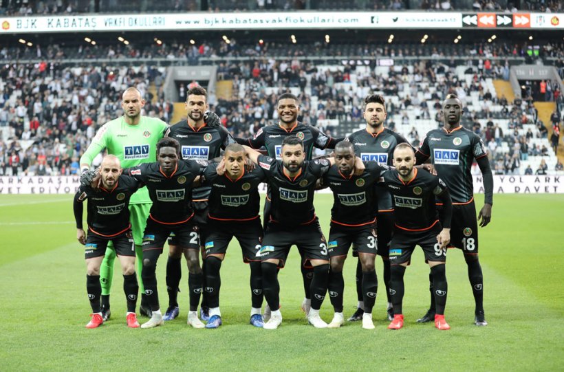 Beşiktaş Alanyaspor 1-1 İlk Yarı Sonucu