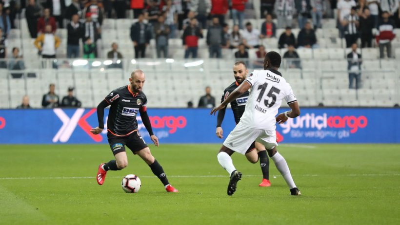 Beşiktaş Alanyaspor 1-1 İlk Yarı Sonucu