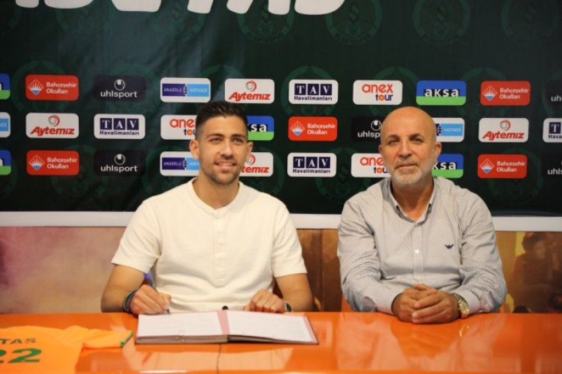 Alanyaspor Bakasetas'ı renklerine bağladı