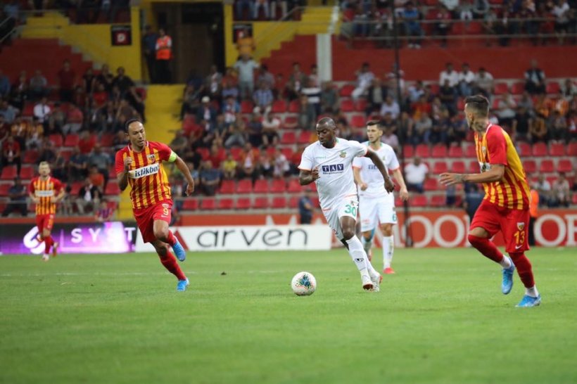 Alanyaspor Kayserispor'u deplasmanda 1-0 yendi