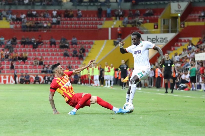 Alanyaspor Kayserispor'u deplasmanda 1-0 yendi