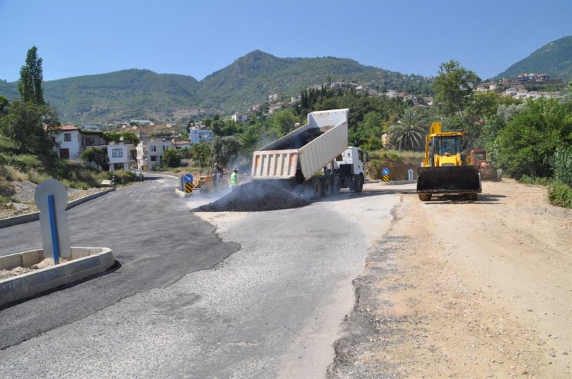 Alanya Belediyesi 'Yol Yama' rekorı kırdı