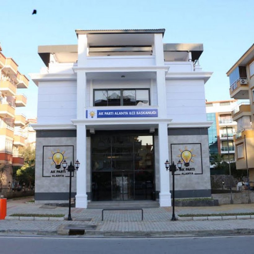 'AKP Alanya İlçe Teşkilat Binasının Suyu Kaçak Çıktı!' iddiası