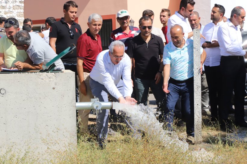 AKP'nin 'vana açılışı' sosyal medyada gündem oldu