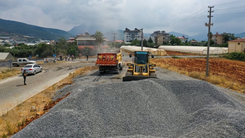 Gazipaşa Belediyesi'nden asfalt seferberliği