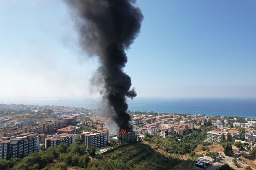 Alanya'da otelde yangın