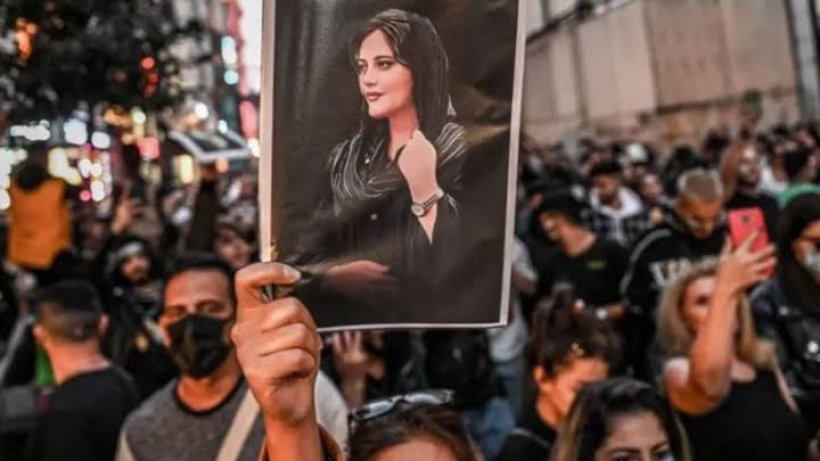 İran'da İrşad Devriyeleri (Ahlak Polisi) lağvedildi