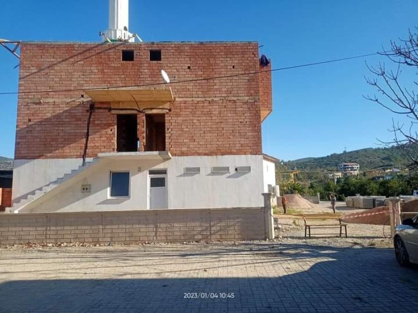 Skandal! Alanya'da cami lojmanı rüzgarda çöktü!
