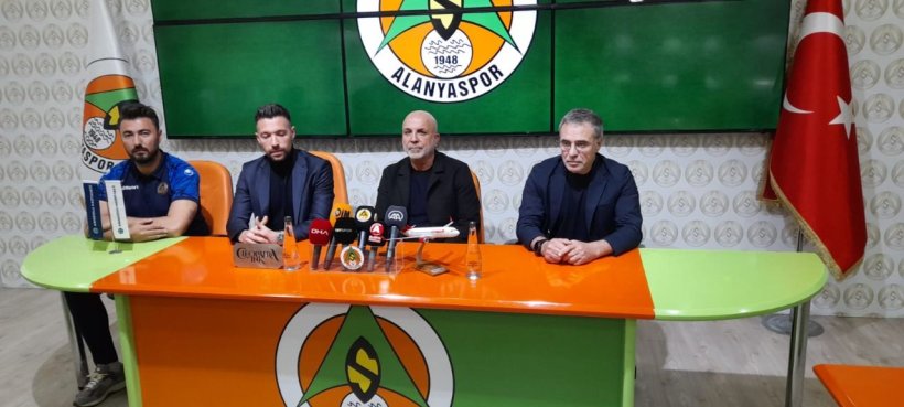 Son dakika: Ersun Yanal Alanyaspor'da