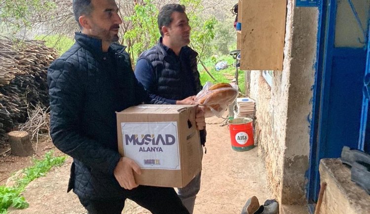 MÜSİAD Alanya, Ramazan paketi dağıttı