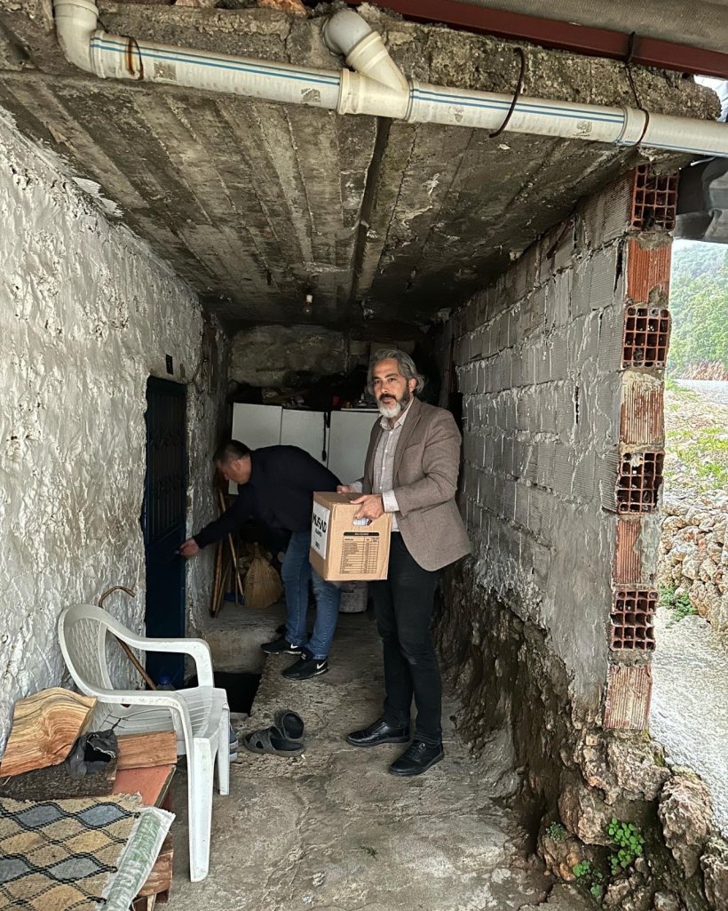 MÜSİAD Alanya, Ramazan paketi dağıttı