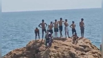 Suriyeliler Antalya'da tatil yaparak ülkelerini kurtardı!