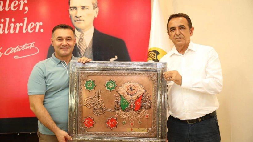 Alanya Belediye Başkanı Yücel, MHP'nin yeni yönetimini ağırladı
