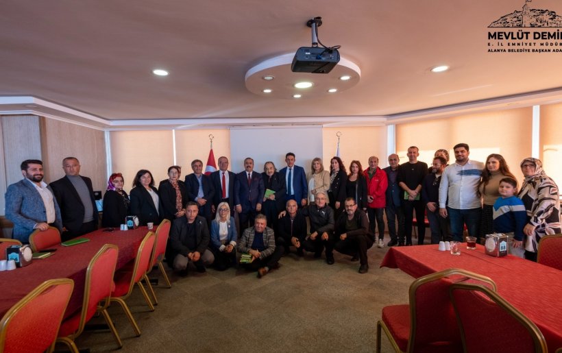 Alanya Belediye Başkan Adayı Demir projeleri açıkladı