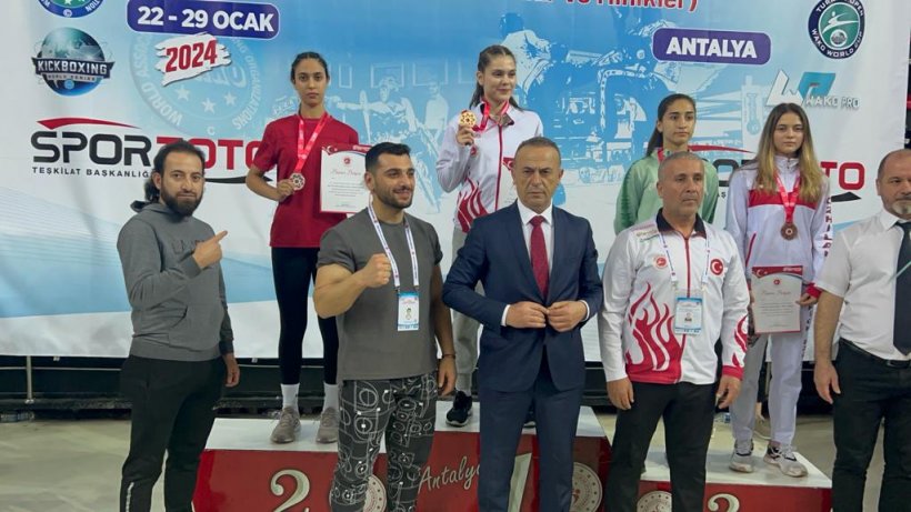 Alanya'lı Feyza Guzyaka Türkiye İkincisi Oldu