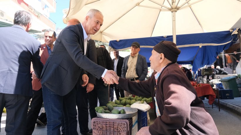 Pazar esnafından Özçelik’e: Memleketin adamı hoş geldin