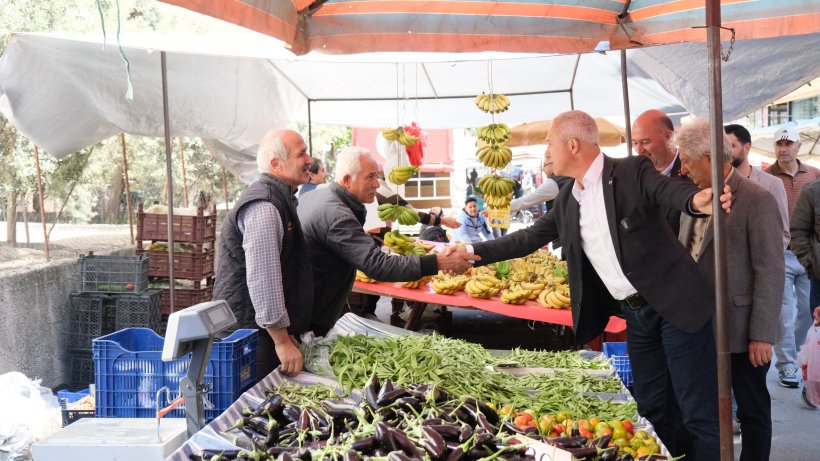 Pazar esnafından Özçelik’e: Memleketin adamı hoş geldin