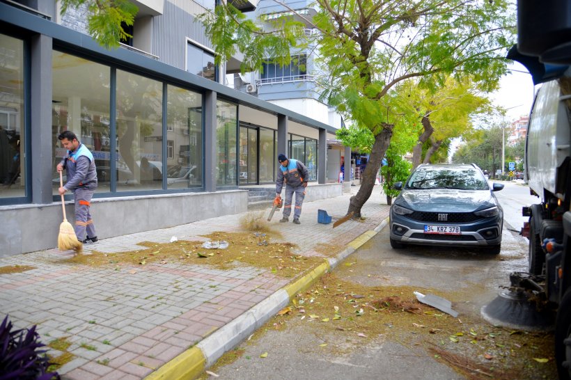 Alanya Belediyesi şehir genelinde bayram temizliği yaptı