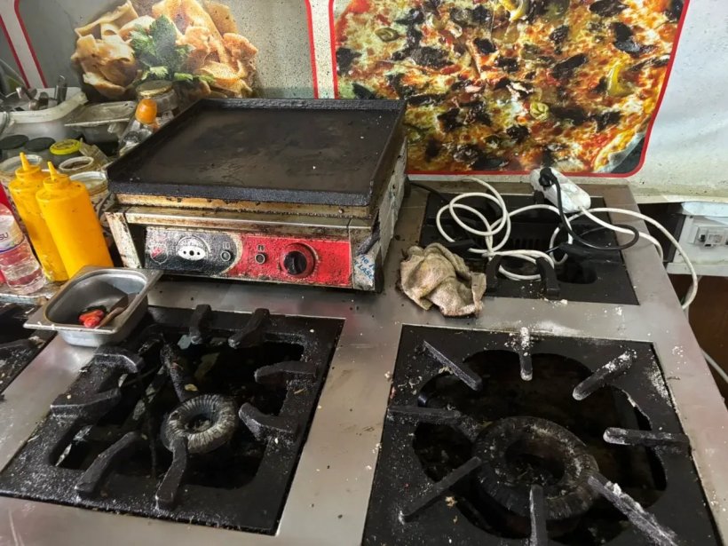 Mühürlenen restorandan iğrenç görüntüler