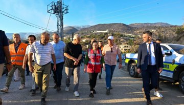 ABB Başkan Vekili Büşra Özdemir yangın bölgesinde