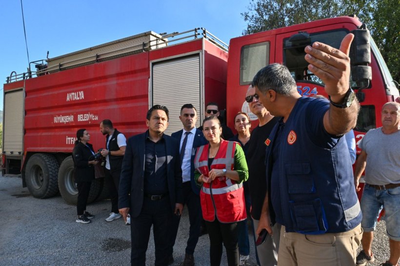 ABB Başkan Vekili Büşra Özdemir yangın bölgesinde