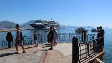 Alanya esnafı onları görünce sevindi: İngilizler sokakları doldurdu