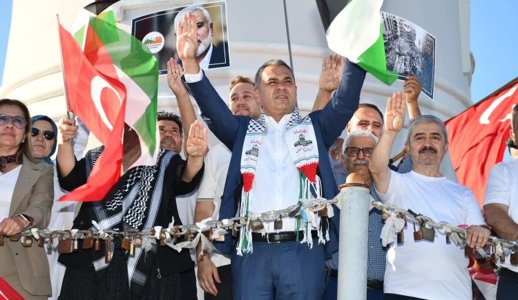 Ak Parti Alanya'da 'Gazze Kararlılık Yürüyüşü' gerçekleştirdi
