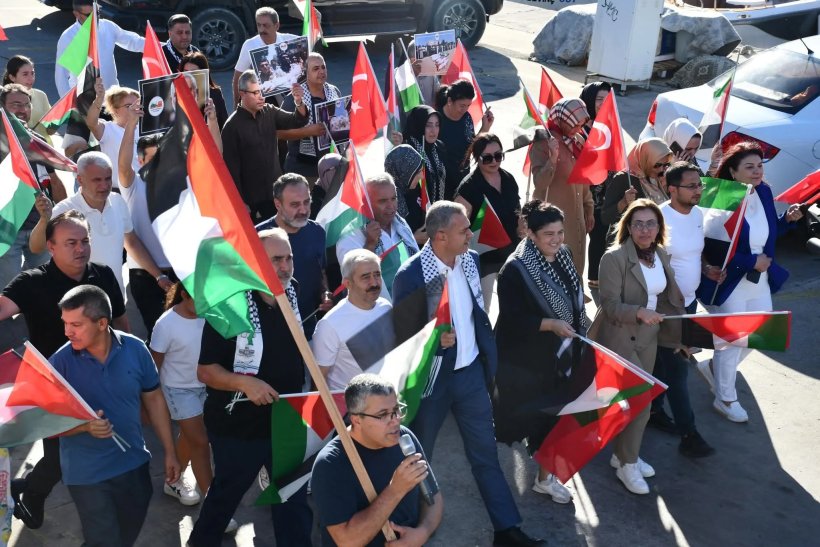 Ak Parti Alanya'da 'Gazze Kararlılık Yürüyüşü' gerçekleştirdi