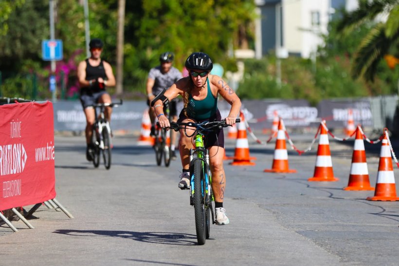 Alanya'da 34. Triatlon, Halk Triatlonu ile start aldı