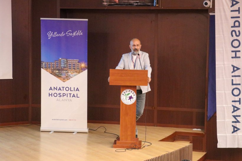 Gazipaşa Belediyesi'nden Kanserde erken teşhis konferansı