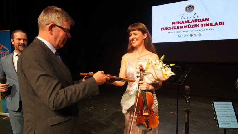 Alanya'nın Tarihi Mekanları'ndan Müzik Tınıları yükseldi