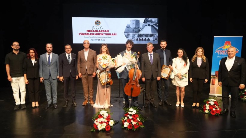 Alanya'nın Tarihi Mekanları'ndan Müzik Tınıları yükseldi