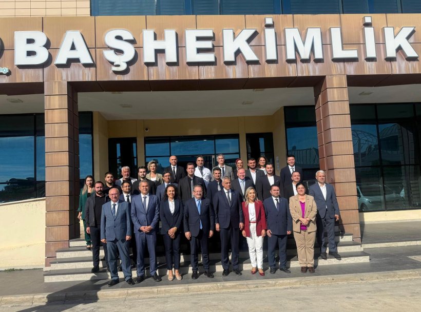 Sağlık Bakanı Memişoğlu ALKÜ'yü ziyaret etti