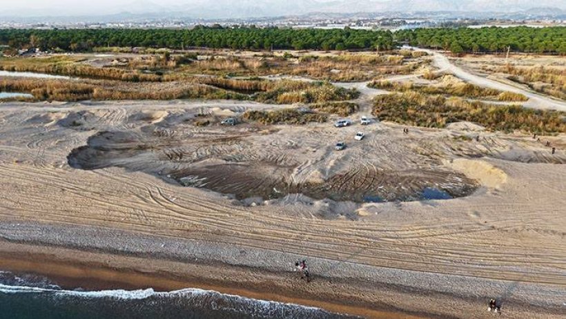 Çalınan plaj kamyonlarla geri getirildi