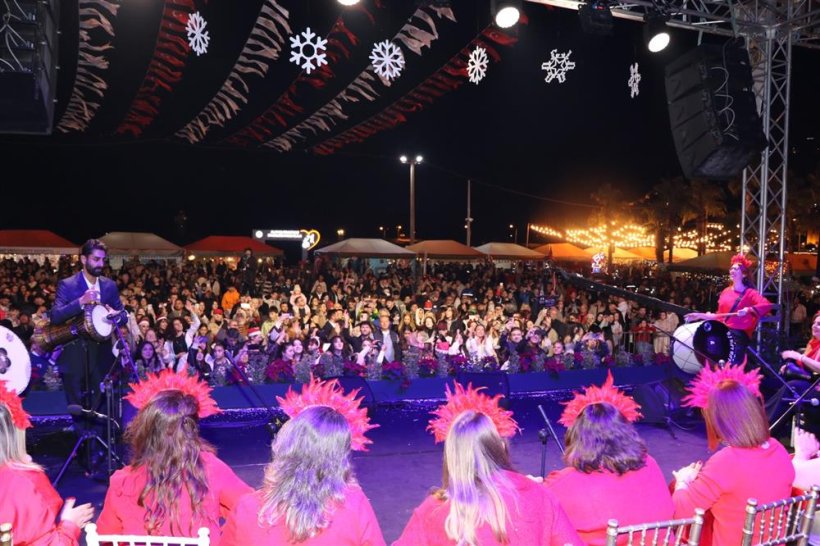 Rekor Katılım: Alanya Noel Pazarı şehir gündemine damga vurdu