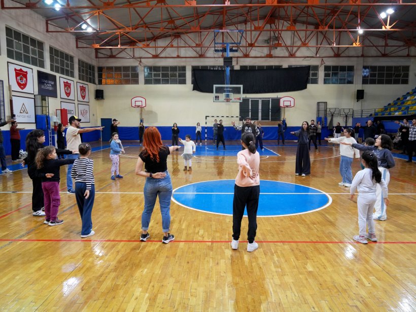 Alanya&rsquo;da Zeybek Kursları 3&rsquo;nc&uuml; d&ouml;nemi tamamlandı