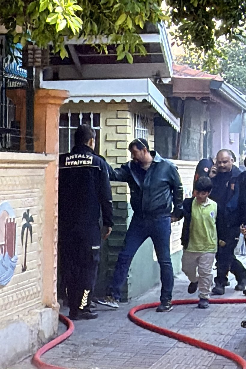 Kemal Şuberi İlkokulu'nda eğitime 2 gün yangın molası