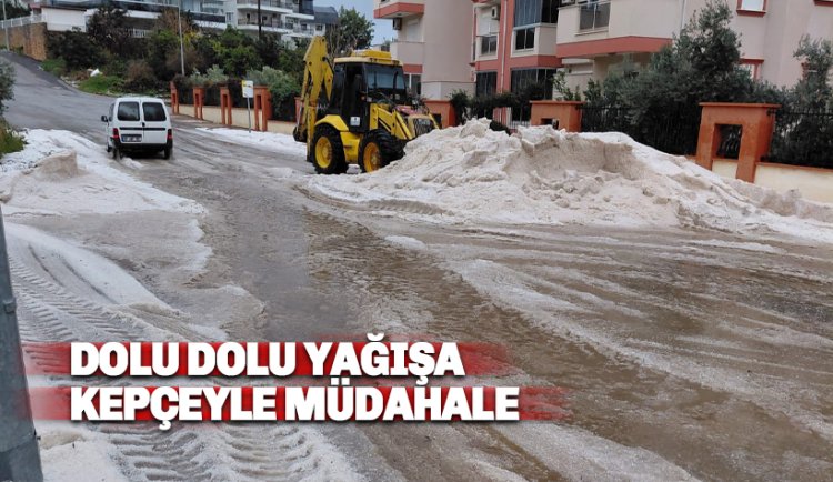 Alanya’da yağmur, dolu ve fırtına hayatı olumsuz etkiledi; Ekipler seferber oldu