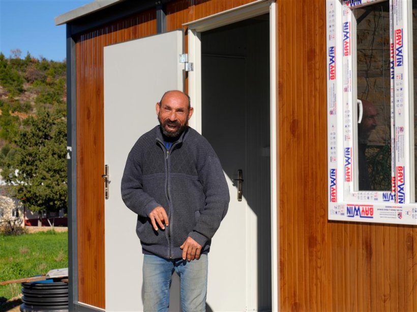 İhtiyaç sahibi vatandaşa konteyner ev verildi