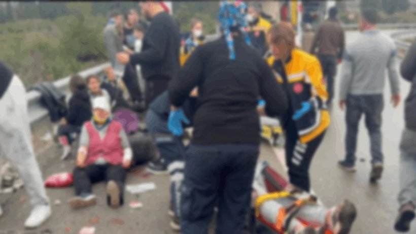 Antalya'da katliam gibi kaza: 8 ölü 26 yaralı var